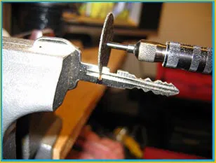 Portland Community Locksmith Portland, OR 503-716-1413 - 4-key-cutting