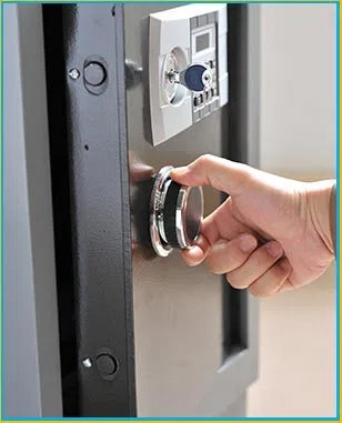 Portland Community Locksmith Portland, OR 503-716-1413 - 7-entry-door-lock
